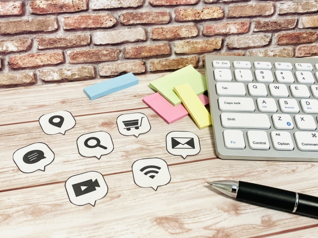 Shopifyアプリ開発保守　および　新サービスのMVP開発